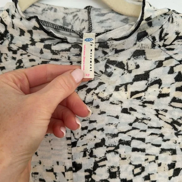 FP Movement Lightweight Pattern Layer - Picture 3 of 5